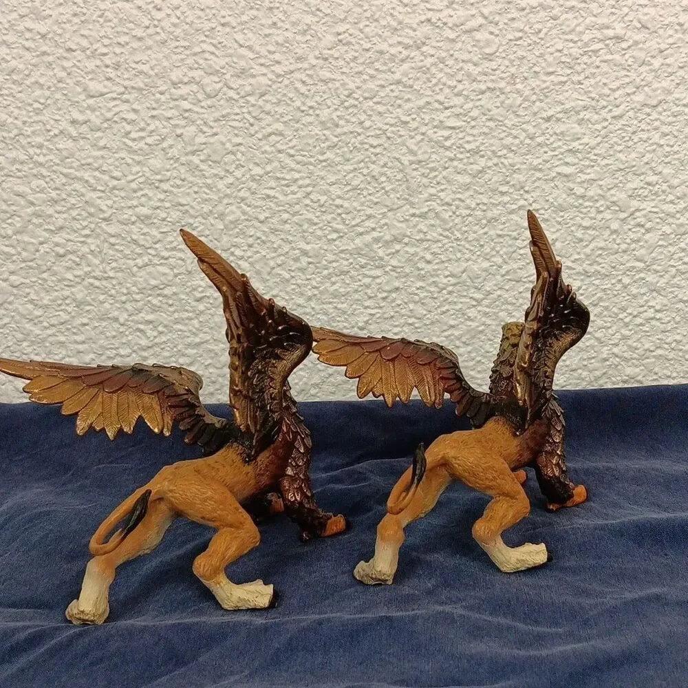 Safari griffin mythical